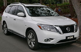 2014 Nissan Pathfinder (R52 MY14) Ti 4WD wagon (2015-07-09) 02.jpg